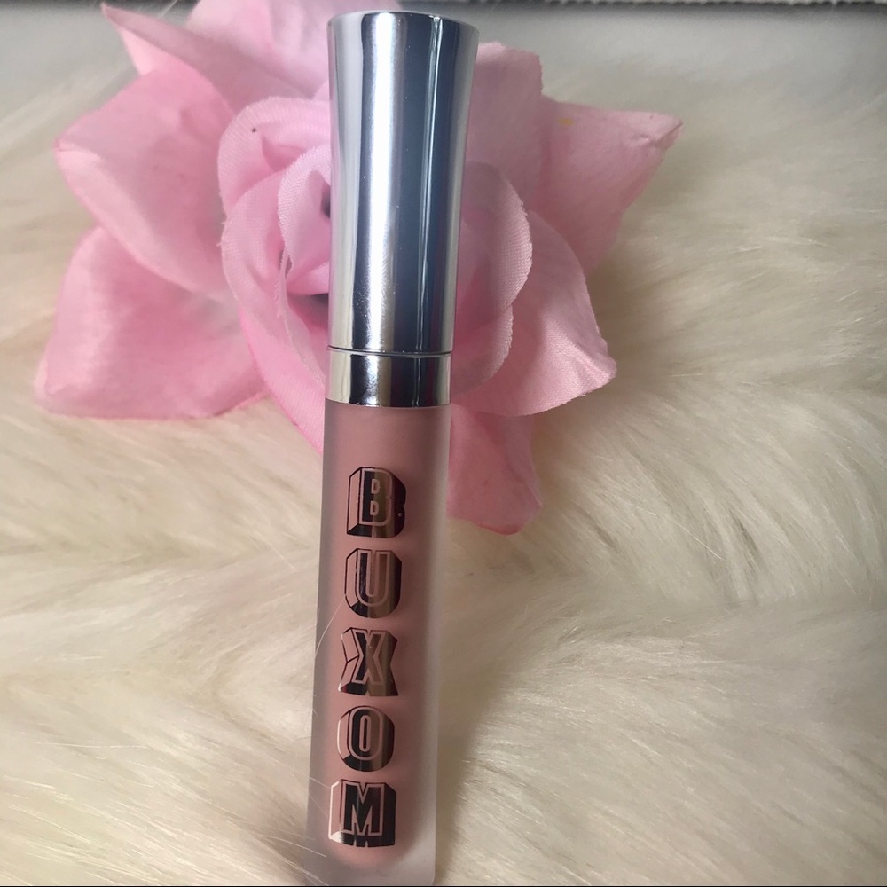 Plumping lip cream